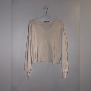 Black Tape | Cream V-Neck Sweater